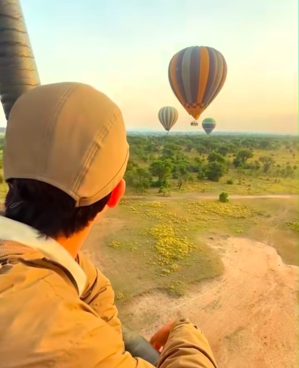 Visiting Tanzania soon? Start your day with a sunrise game drive, float above the plains in a hot air balloon, and enjoy a bush breakfast in the wild. It's one of the most breathtaking safari experiences you can have!

Contact us to book your balloon safari with us:

#balloonsafari #serengetinationalpark #tanzaniasafari #kilisherpas #fypage
