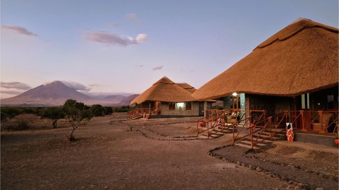 Africa Safari Lake Natron – Arusha Town safari lodge interior